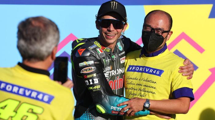 Peran pelatih dan tim dalam kesuksesan karir Valentino Rossi