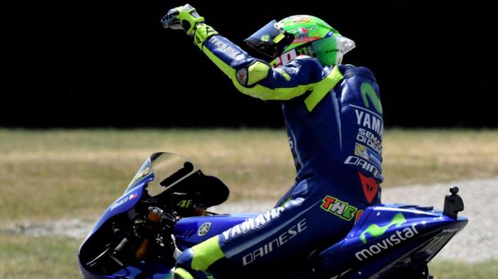 Rossi valentino victory sixth claims season his motogp