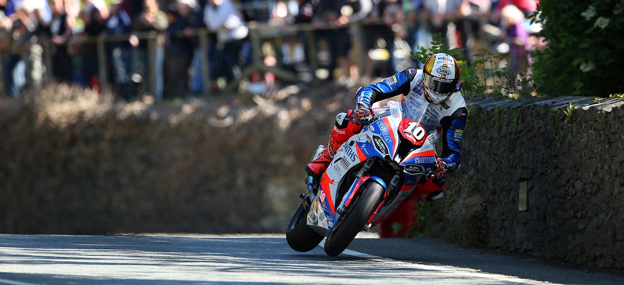 Bagaimana media meliput kontroversi dan tragedi balap Isle of Man TT