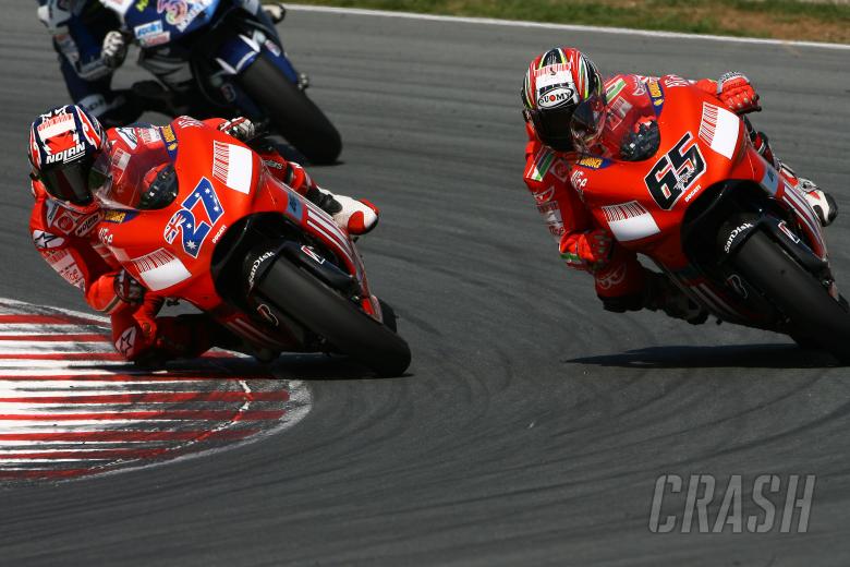 Kenapa Casey Stoner memutuskan pensiun dini dari balap motor