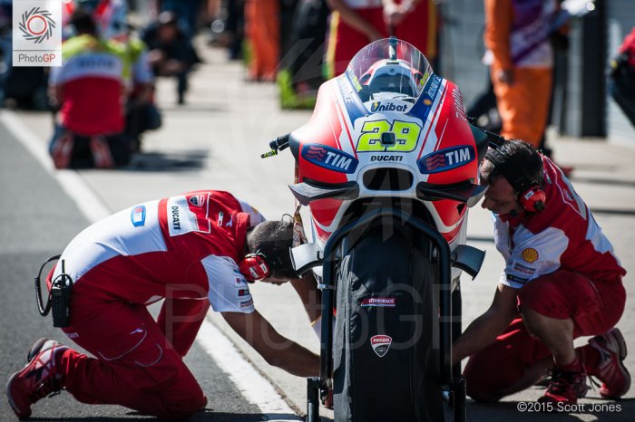 Sejarah penggunaan winglet pada motor gp dan pengaruhnya