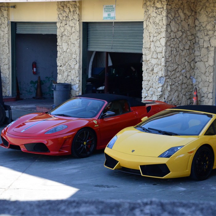 Lamborghini vs Ferrari: mana yang lebih prestisius dan eksklusif di kalangan selebriti?
