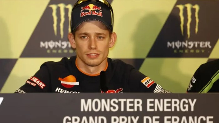 Apakah Casey Stoner pensiun karena masalah tekanan mental
