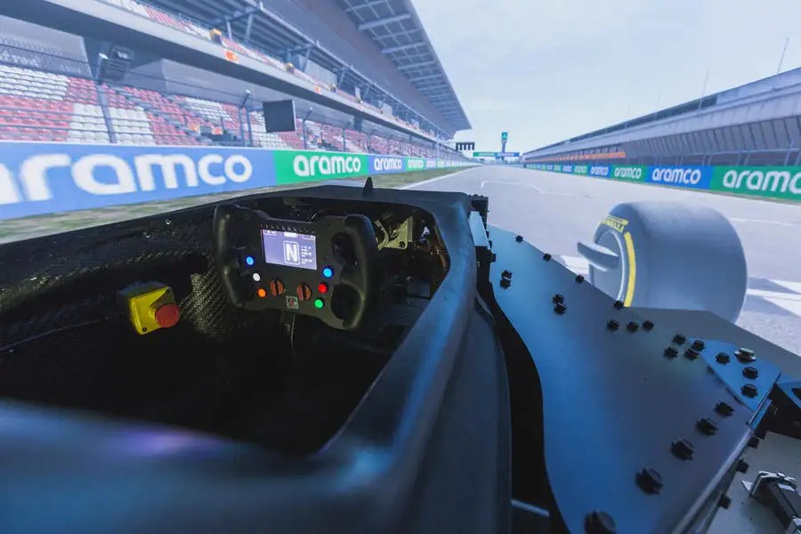 Car racing motion simulator sim