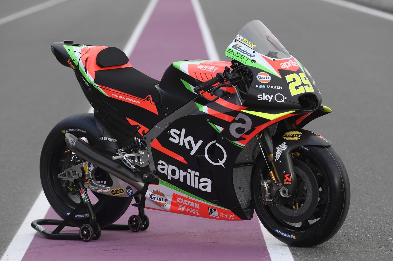 Aprilia gp rs motogp bike team challenge race relaunches fastestlaps specs racing debuts gresini source