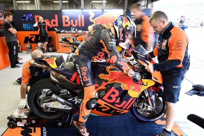 Keunggulan dan kelemahan motor KTM RC16 di balapan MotoGP